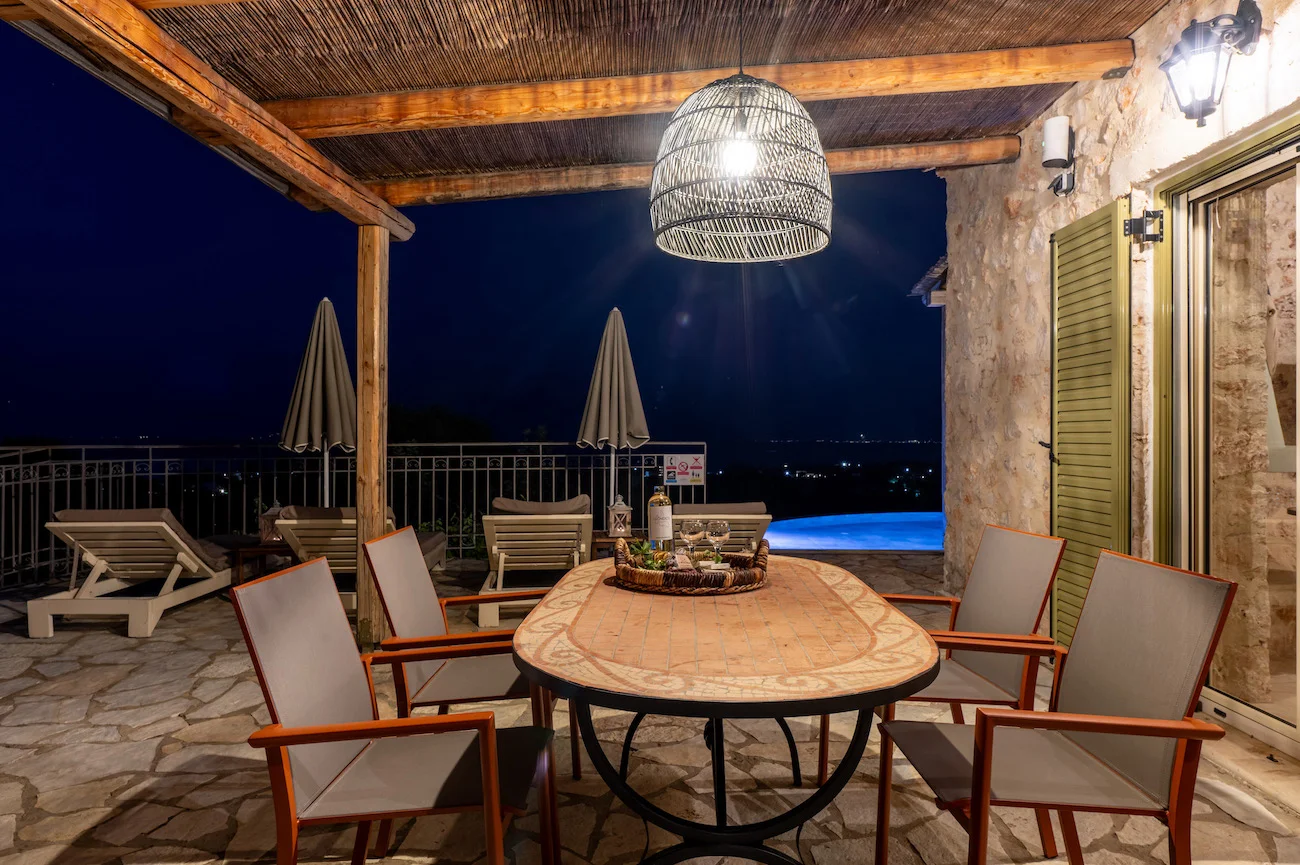 Alfresco dining, BBQ facilities, and full privacy