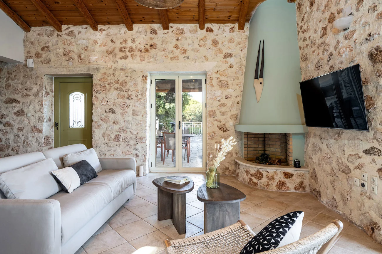 Villas Skala Kefalonia - Luxury Stone Villa with sea View in Old Skala Kefalonia